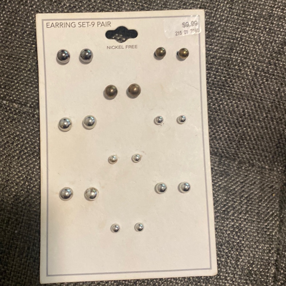 3/$8 Ball Earring